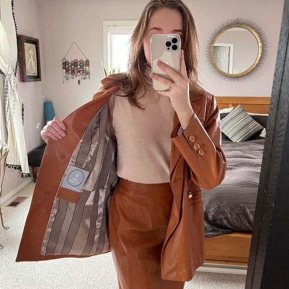 Handmade in Spain, Leather Set, with silk lining and heart details - Picture 6 of 9